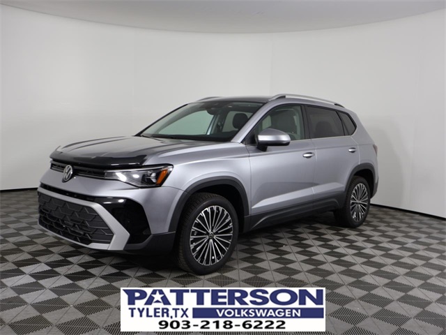 New 2025 Silver Volkswagen 1.5T SE image 1
