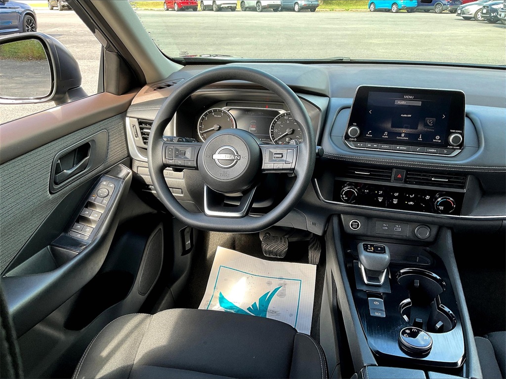 2023 Nissan Rogue S photo 15