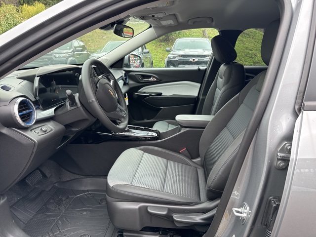 2026 Chevrolet Trax LT photo 19
