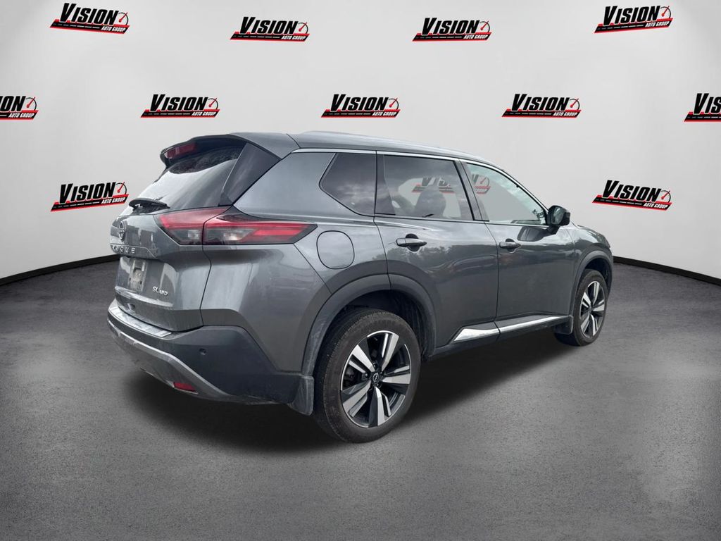2023 Nissan Rogue SL photo 5