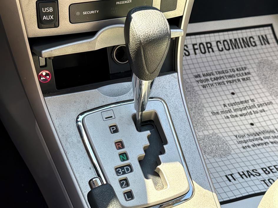 2013 Toyota Corolla LE photo 18