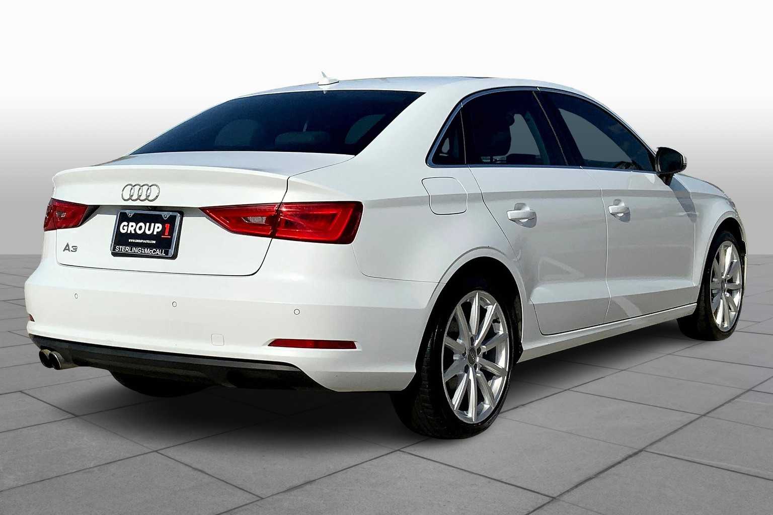 2015 Audi A3 1.8T Premium Plus photo 11