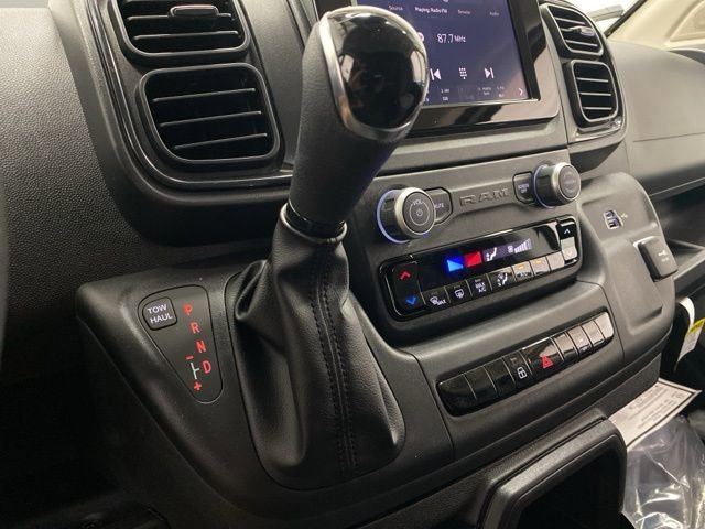 2024 Ram C/V Tradesman photo 21