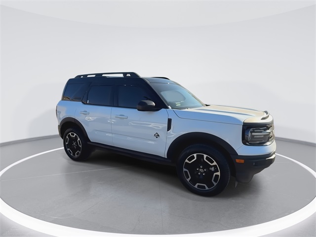 2023 Ford Bronco Sport Outer Banks photo 2
