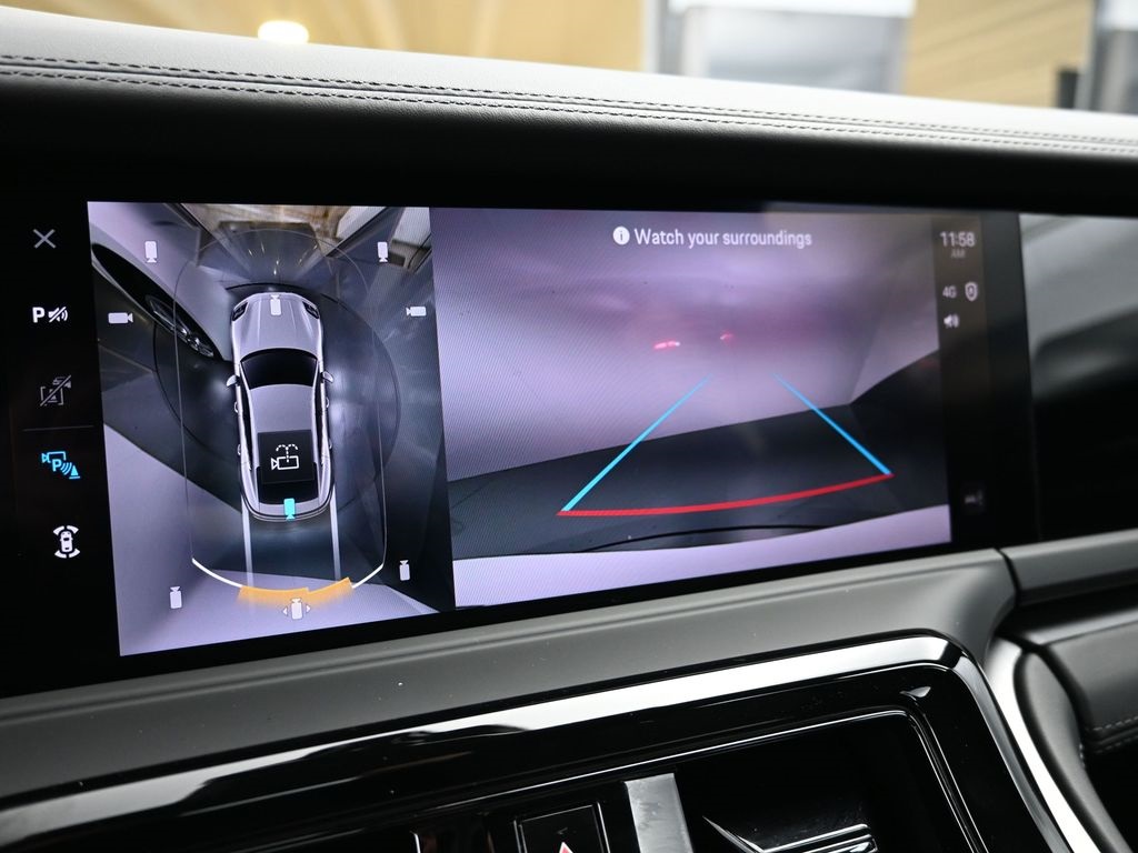 2025 Porsche Panamera 4 photo 23