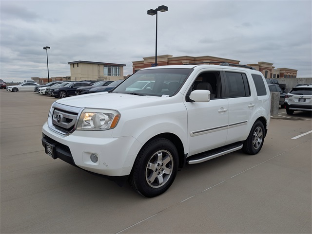 Used 2009 Honda Pilot Touring with VIN 5FNYF48929B050635 for sale in Littleton, CO