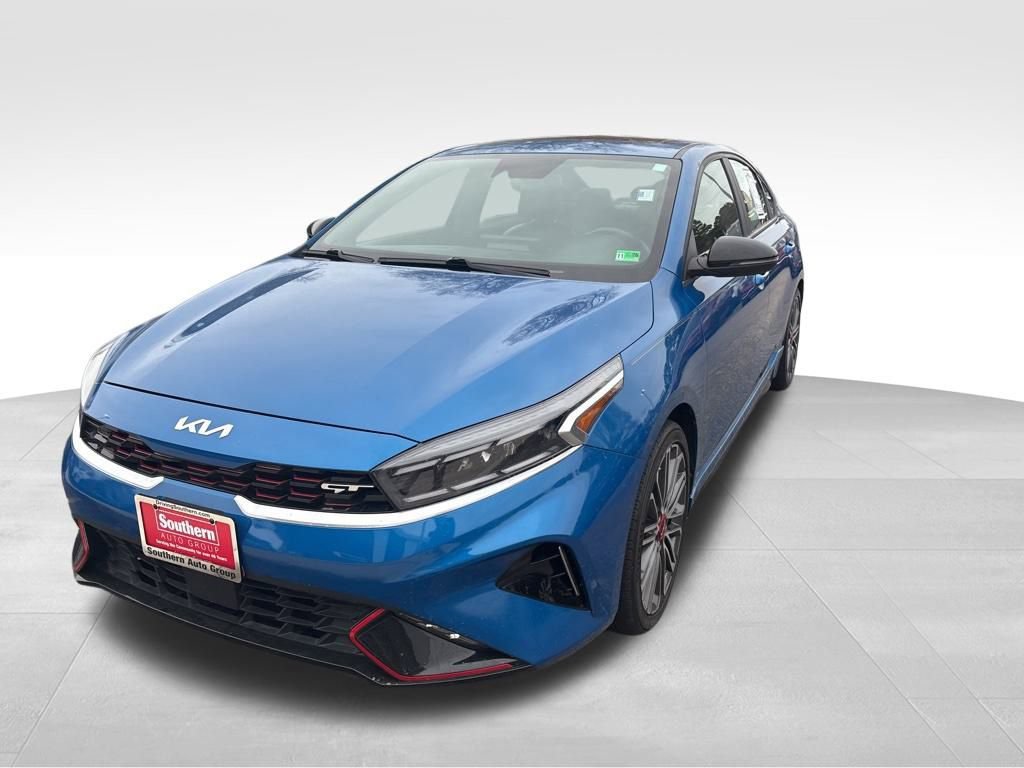 2023 Kia Forte GT photo 4