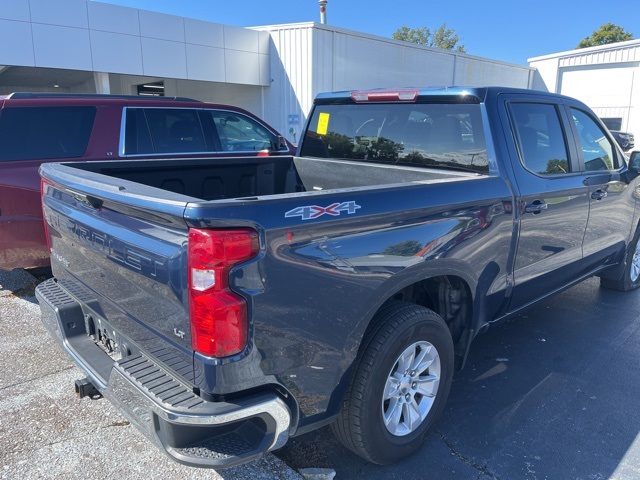 2022 Chevrolet Silverado 1500 LT photo 4