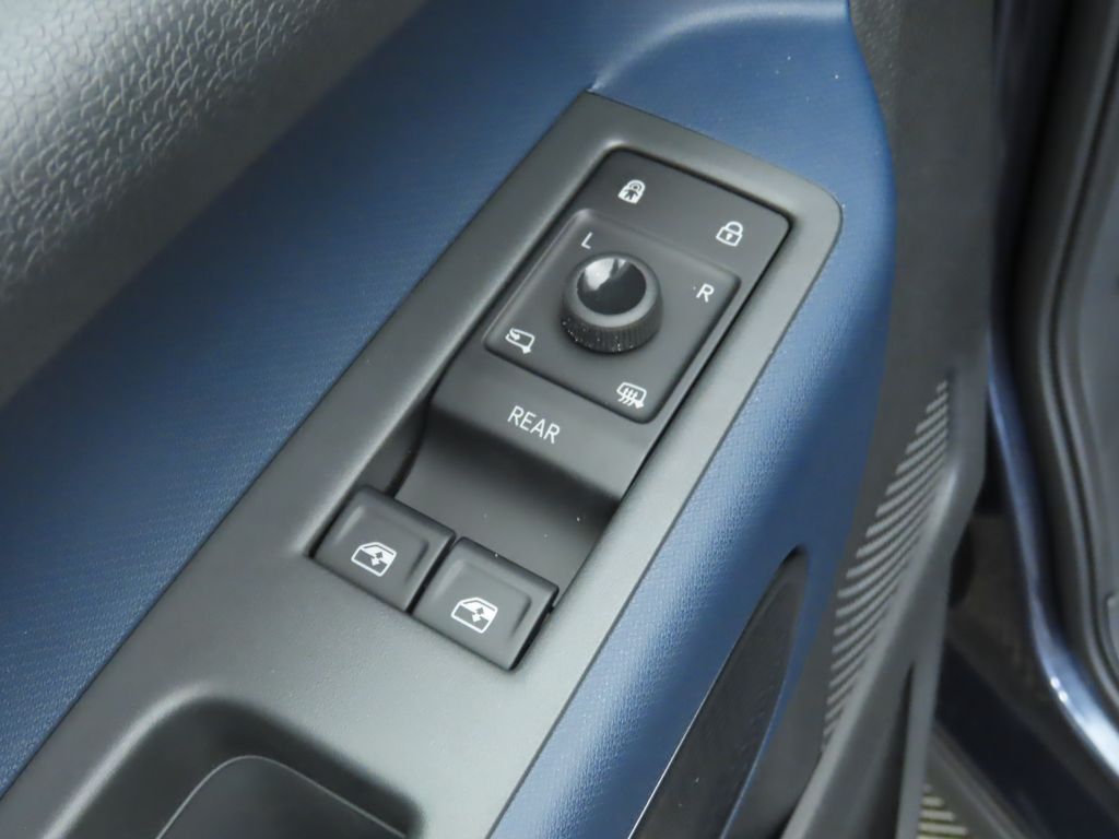 2025 Volkswagen ID. Buzz Pro Plus photo 24