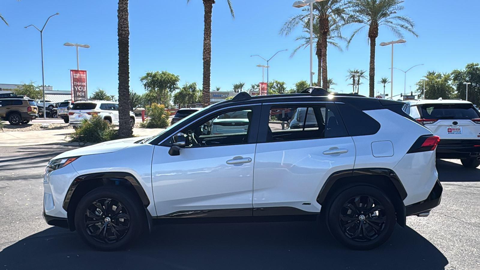 2024 Toyota RAV4 Hybrid XSE photo 4