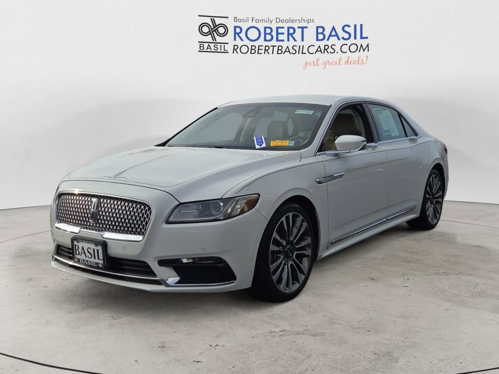 2020 Lincoln Continental Base's photo