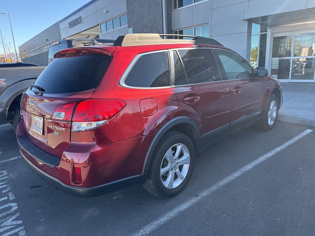 2014 Subaru Outback 2.5i Premium photo 4