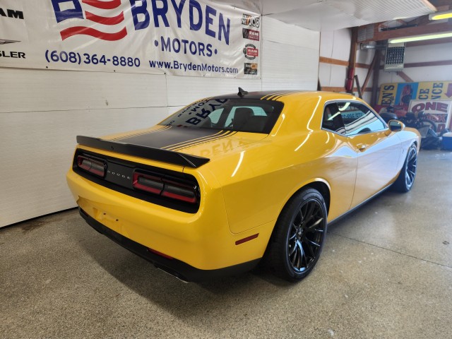 2017 Dodge Challenger R/T Scat Pack photo 3