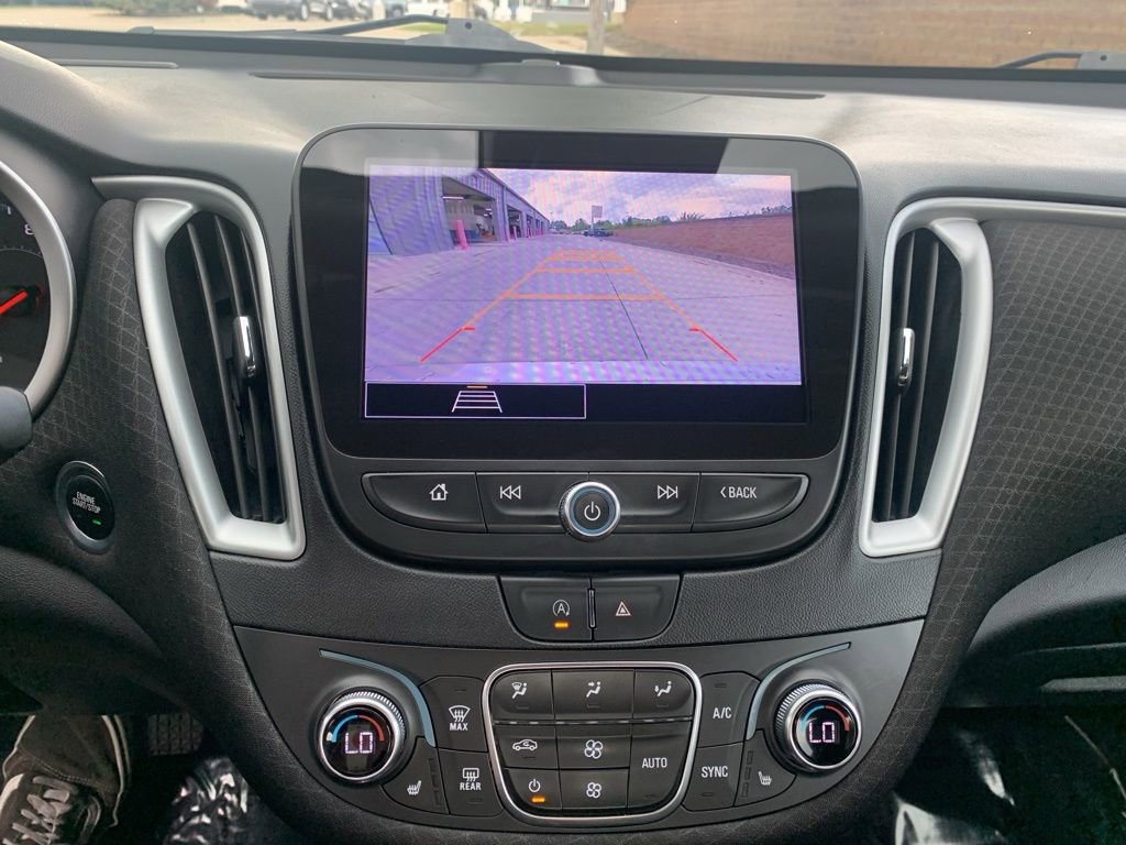 2023 Chevrolet Malibu 1LT photo 14