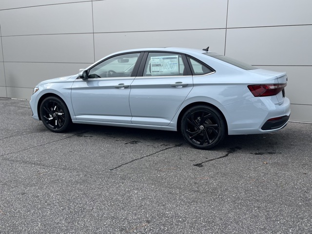 2026 Volkswagen Jetta SE photo 15