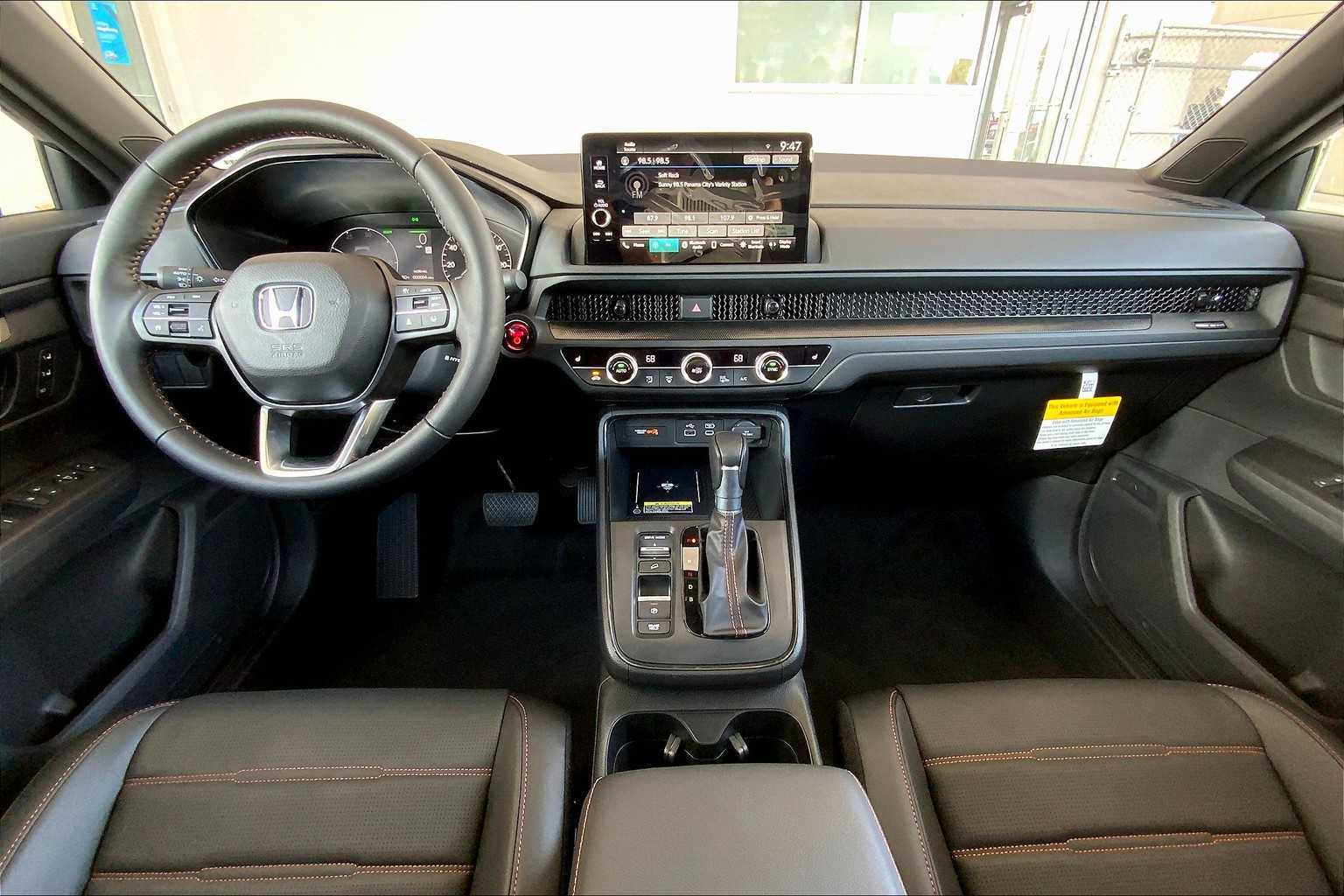 2025 Honda CR-V Hybrid Sport-L photo 4