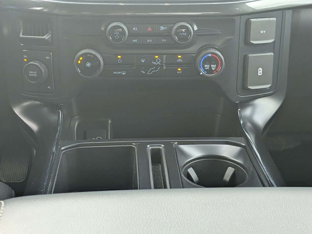 2025 Ford F-150 STX photo 17