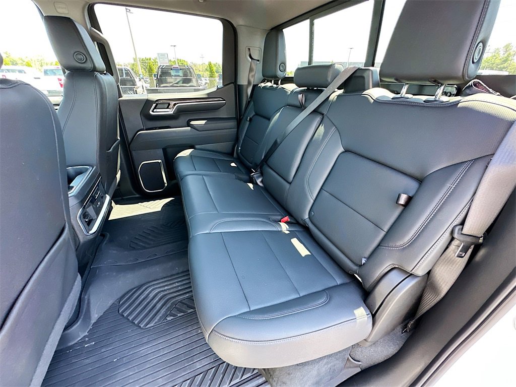 2025 Chevrolet Silverado 1500 LTZ photo 16