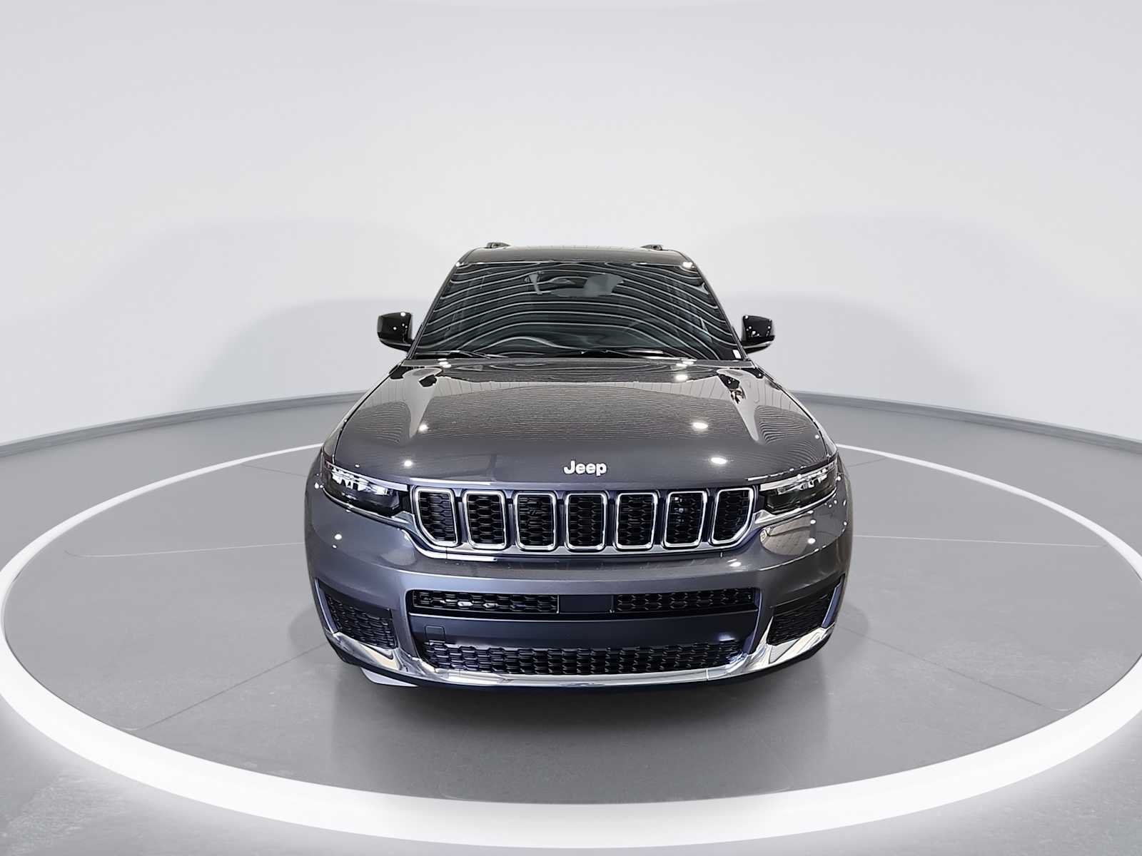 2025 Jeep Grand Cherokee Laredo X photo 3