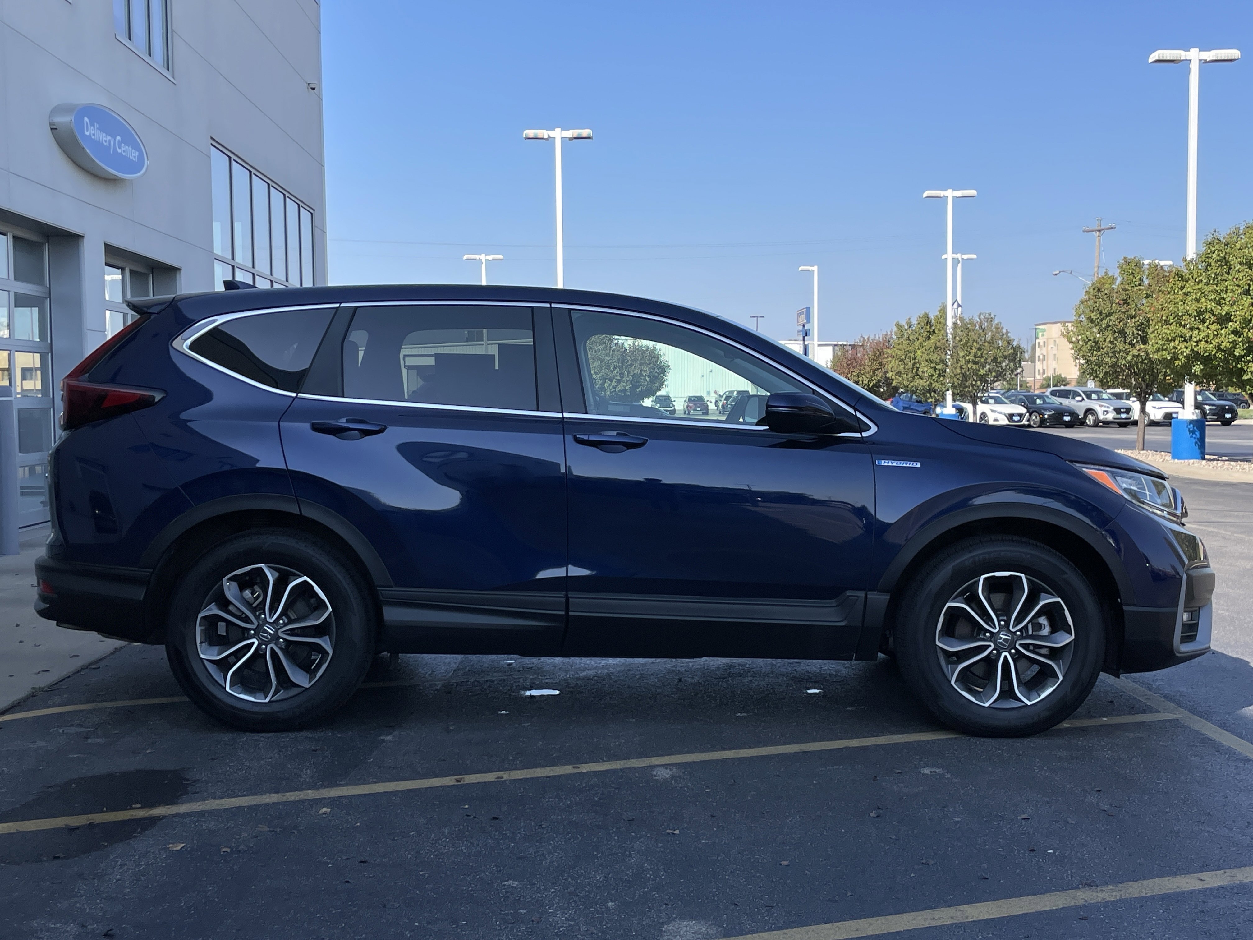 2022 Honda CR-V Hybrid EX photo 5
