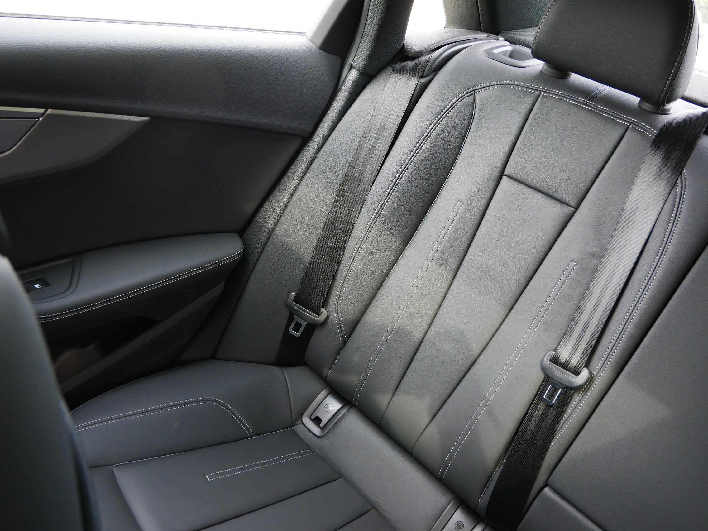 2023 Audi A4 S line Quattro Premium Plus photo 18
