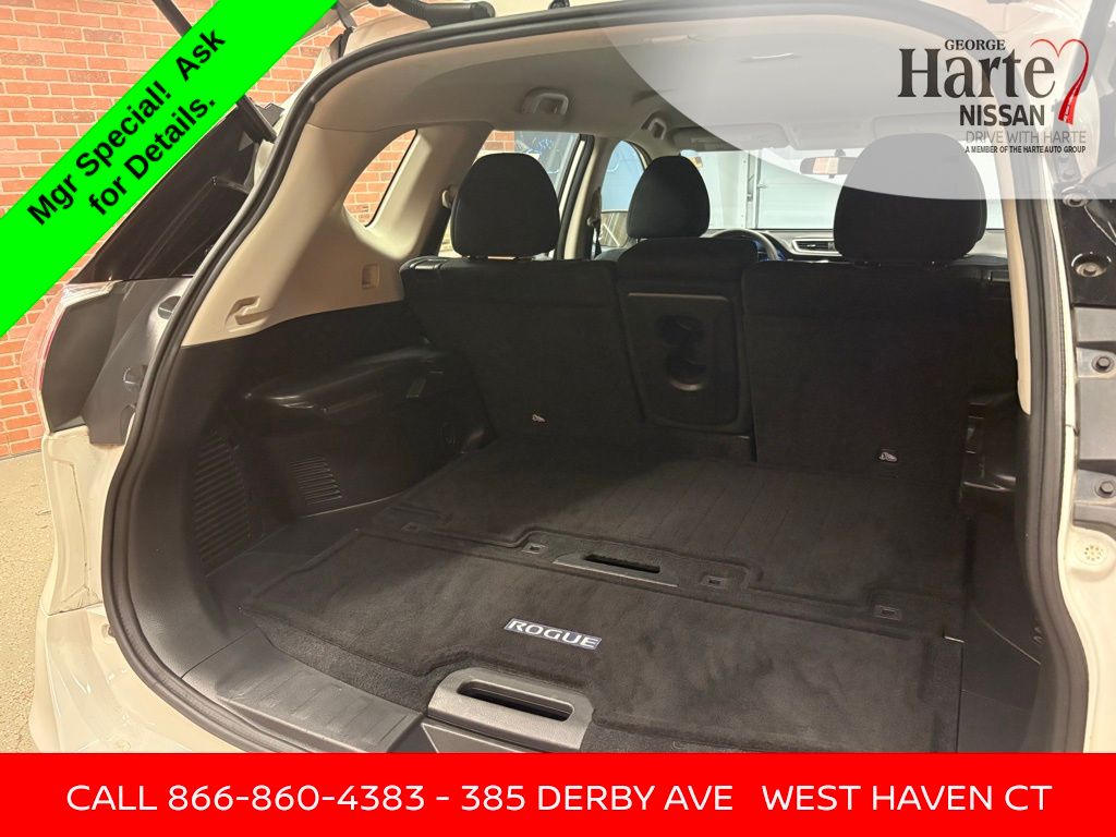 2015 Nissan Rogue S photo 19