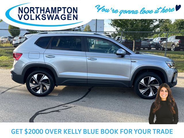 2024 Volkswagen Taos SE photo 3
