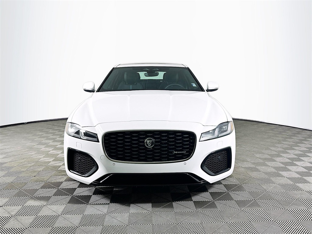 2024 Jaguar XF P300 R-Dynamic SE photo 2
