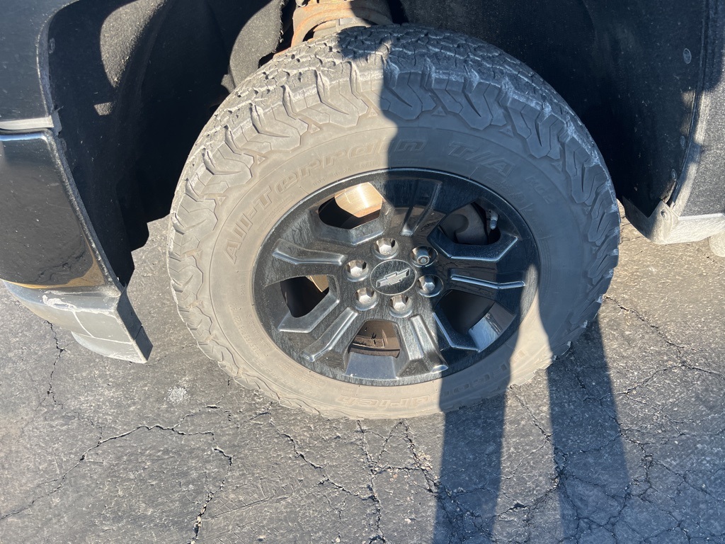 2017 CHEVROLET SILVERADO - Image 2