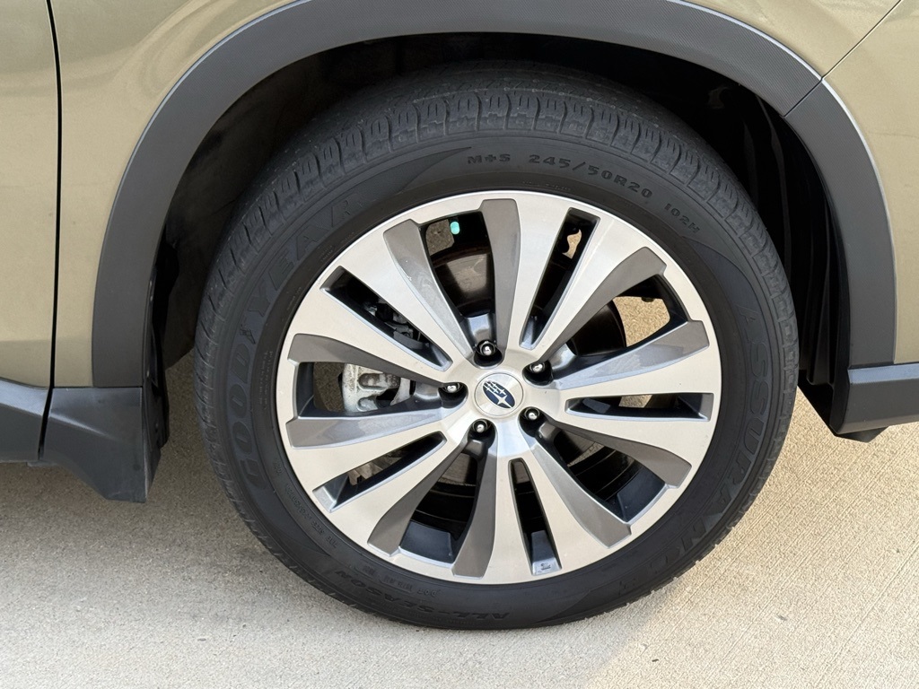2022 Subaru Ascent Touring photo 9