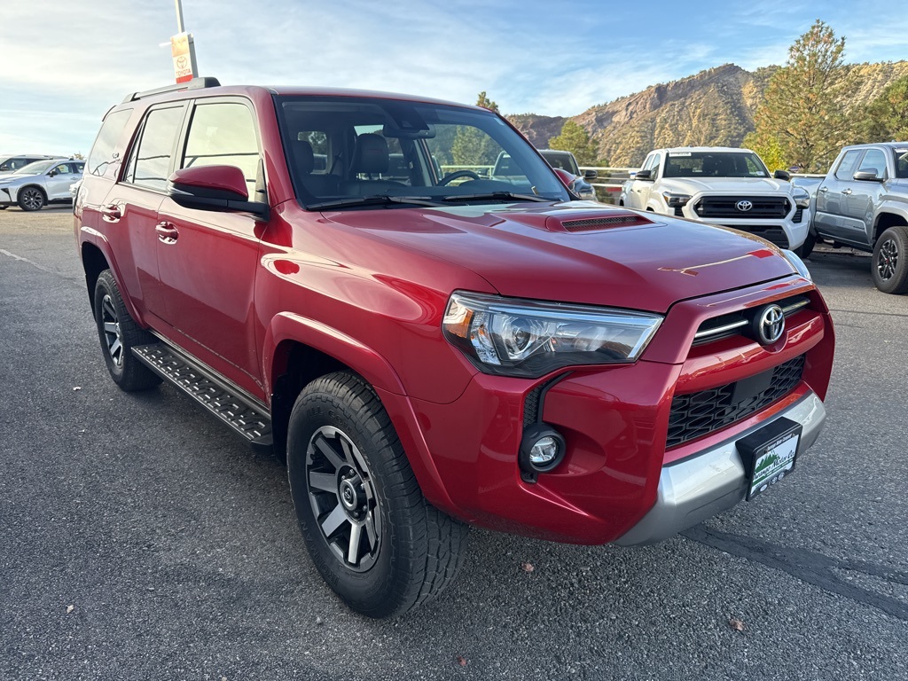 2024 Toyota 4Runner TRD Off-Road Premium photo 3