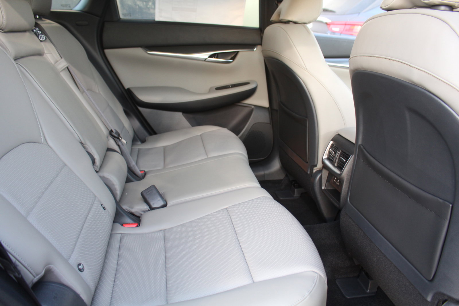 2025 Infiniti QX50 Luxe photo 19