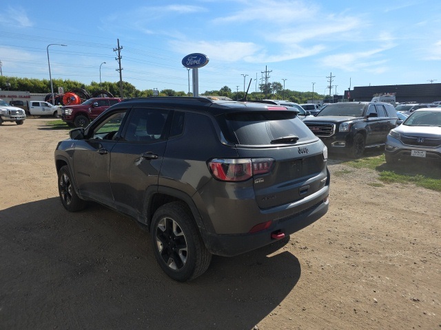 2017 Jeep Compass Trailhawk photo 2