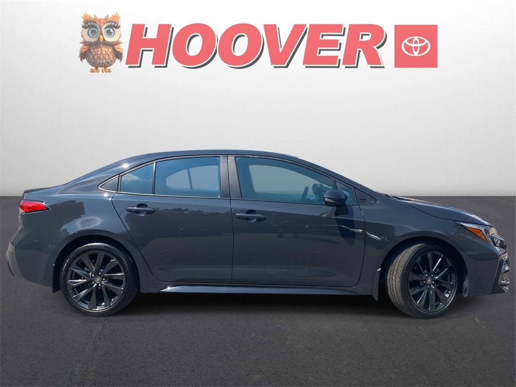 2025 Toyota Corolla SE photo 2