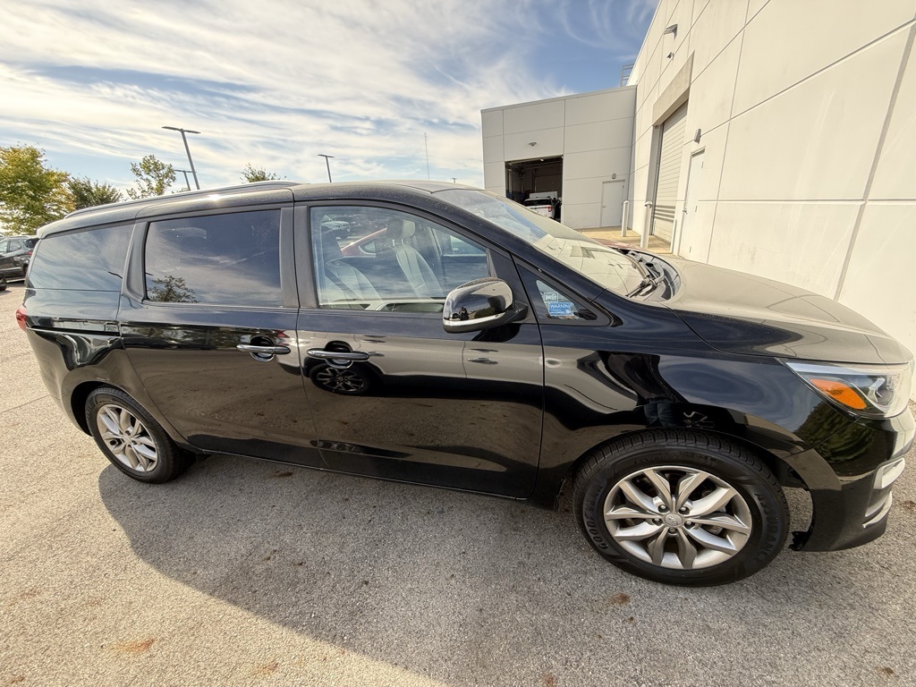 2020 Kia Sedona EX photo 12