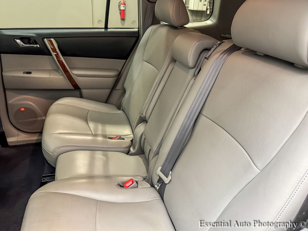 2013 TOYOTA HIGHLANDER - Image 14