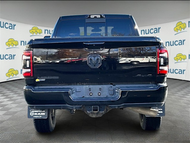 2024 Ram 3500 Laramie photo 4