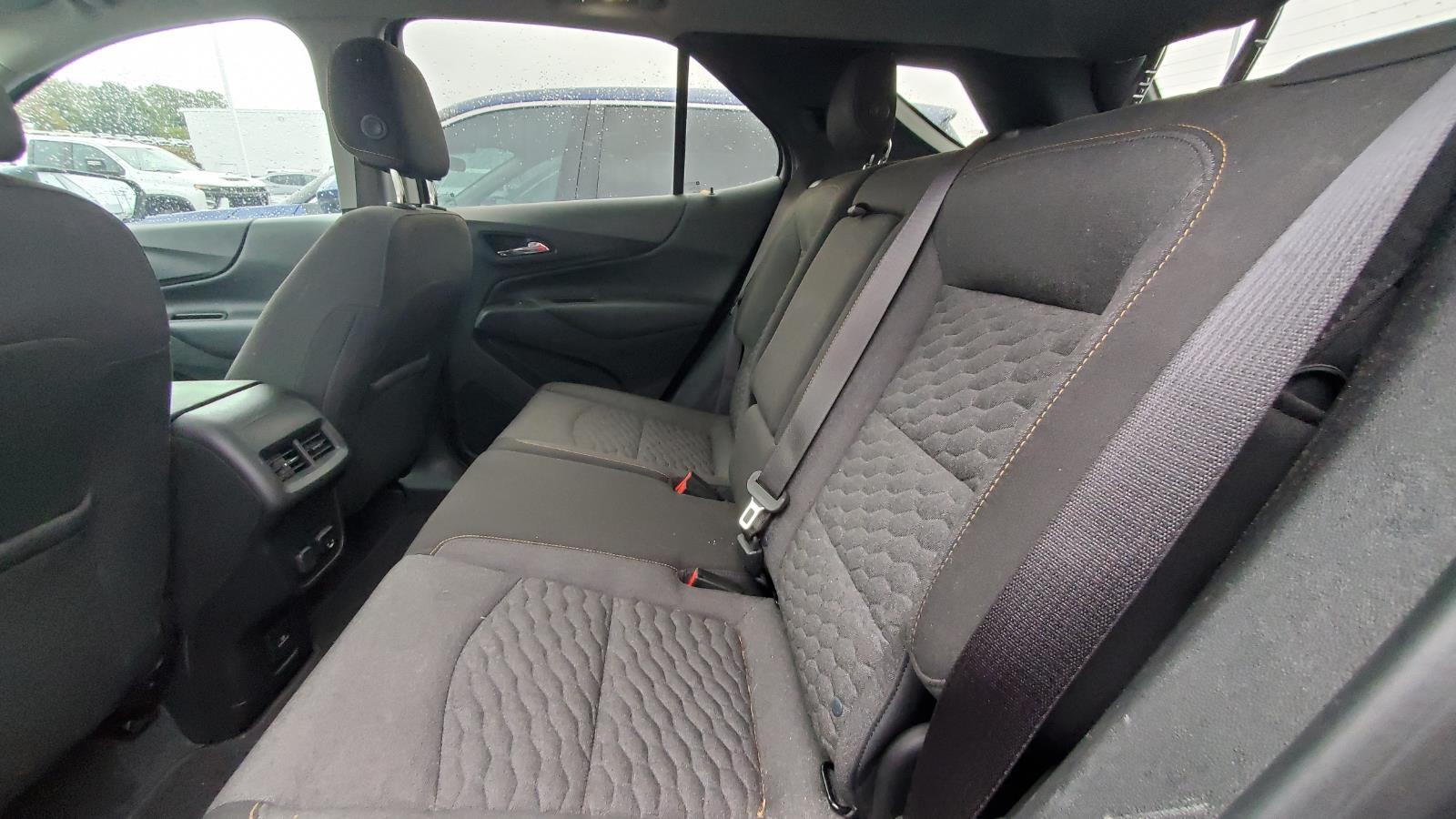 2018 Chevrolet Equinox LT photo 5