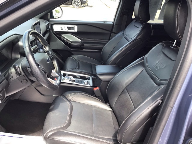 2021 Ford Explorer ST photo 6