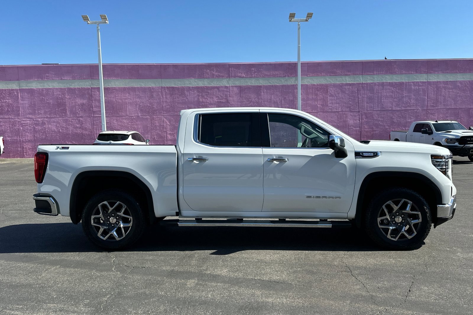 2025 Gmc Sierra 1500 SLT photo 4