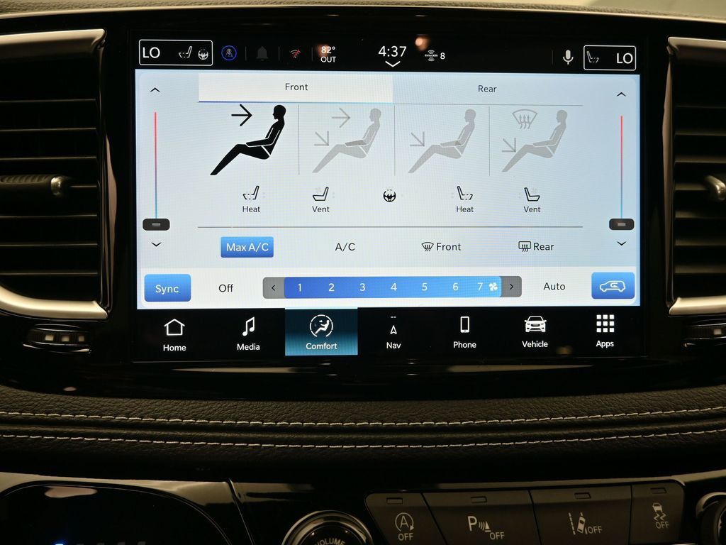 2026 Chrysler Pacifica Limited photo 12