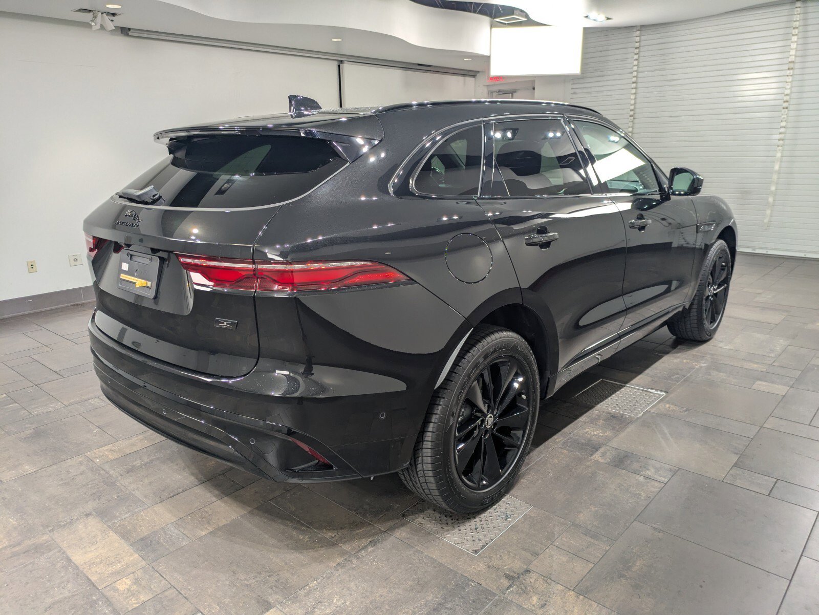 2026 Jaguar F-PACE R-Dynamic S P250 photo 26