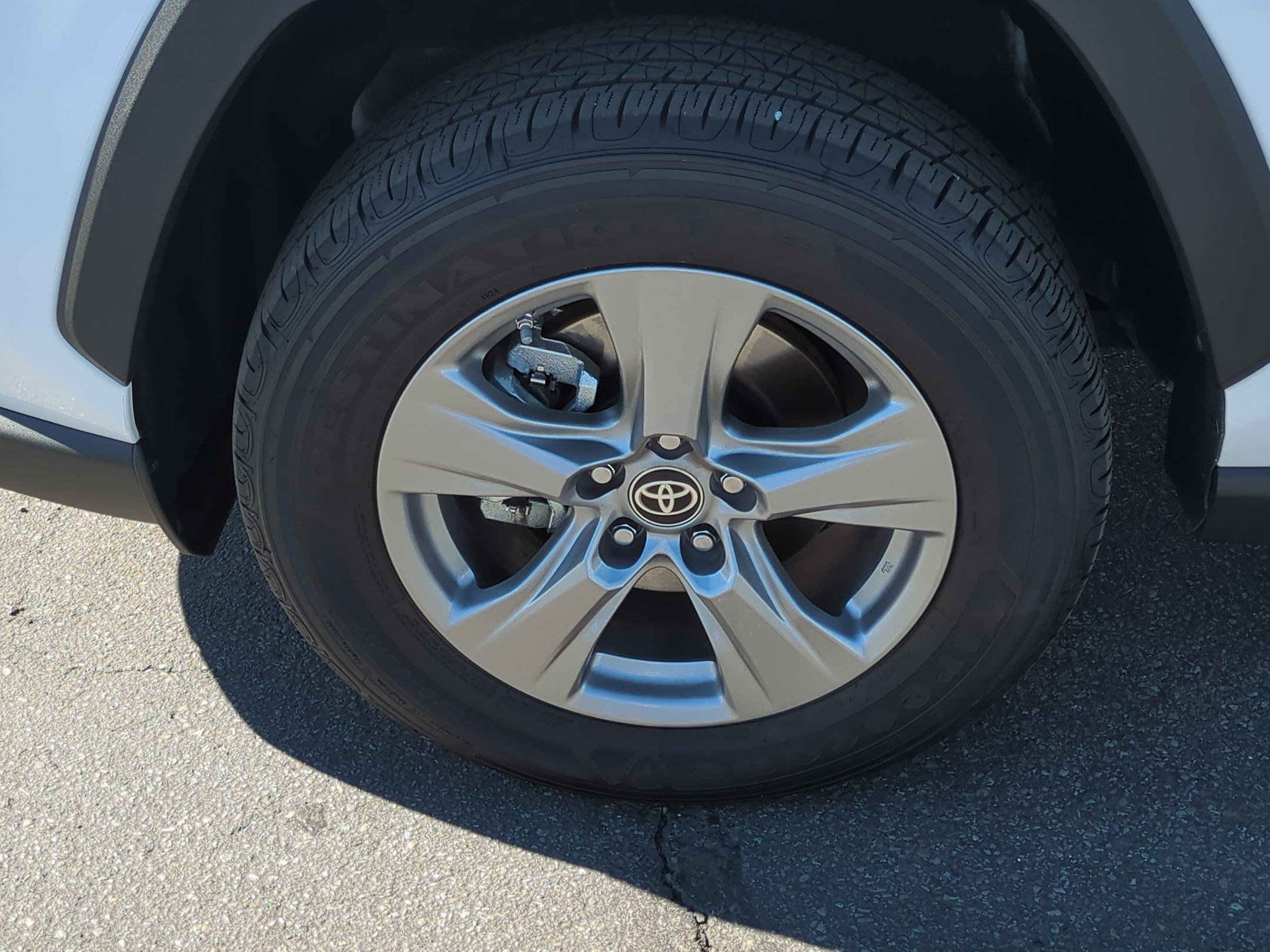 2024 Toyota RAV4 Hybrid LE photo 10