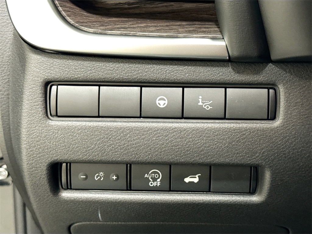 2026 Nissan Rogue Platinum photo 37