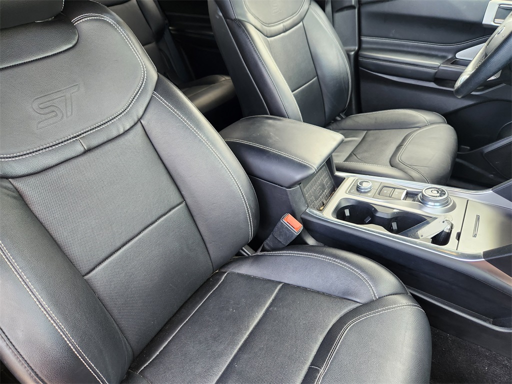 2020 Ford Explorer ST photo 8