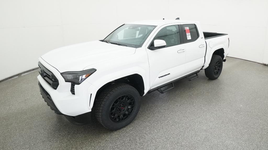 2025 Toyota Tacoma SR5's photo