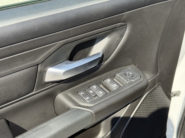 2025 Ram 1500 Tradesman photo 11