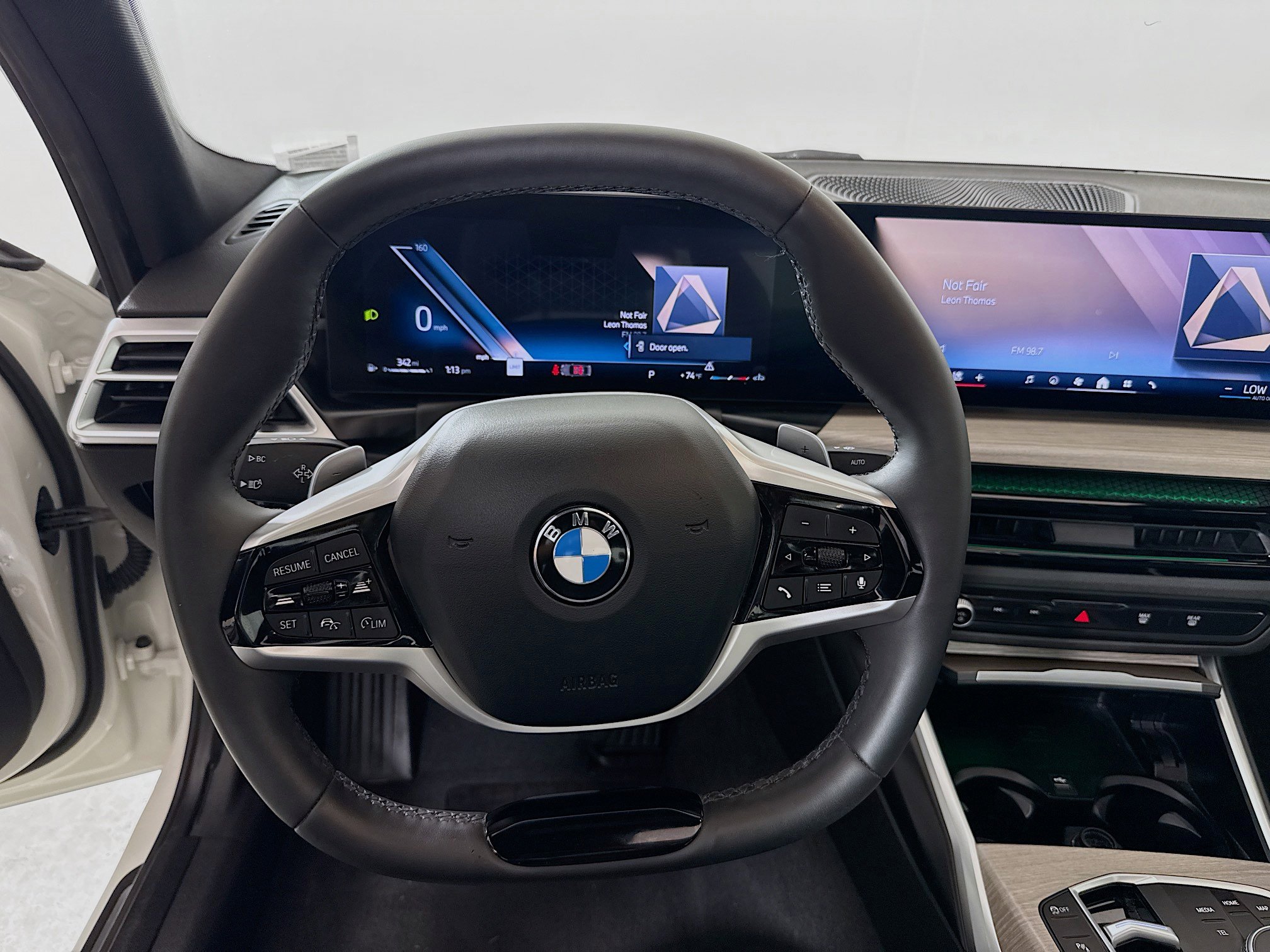 2025 Bmw 330i photo 12