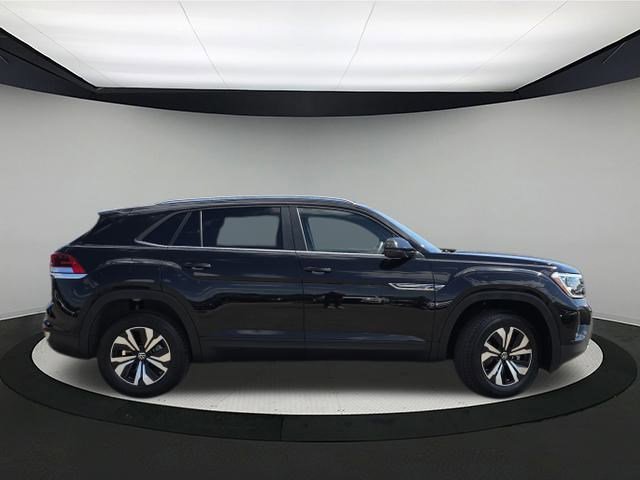 2026 Volkswagen Atlas Cross Sport SE photo 8