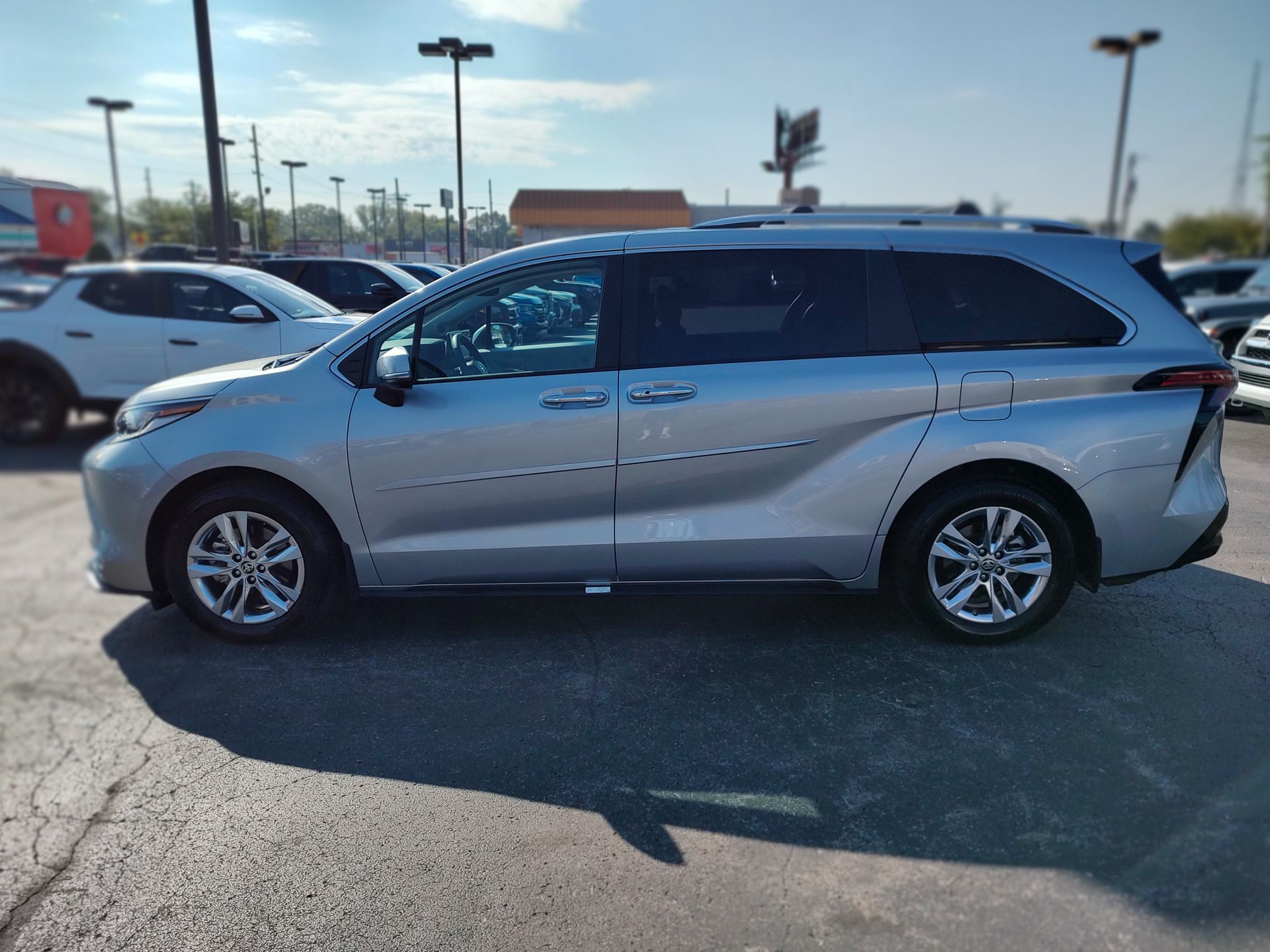 2024 Toyota Sienna Limited photo 20